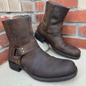 GBX DELAMAR brown leather harness western moto zip boots Sz 8.5M